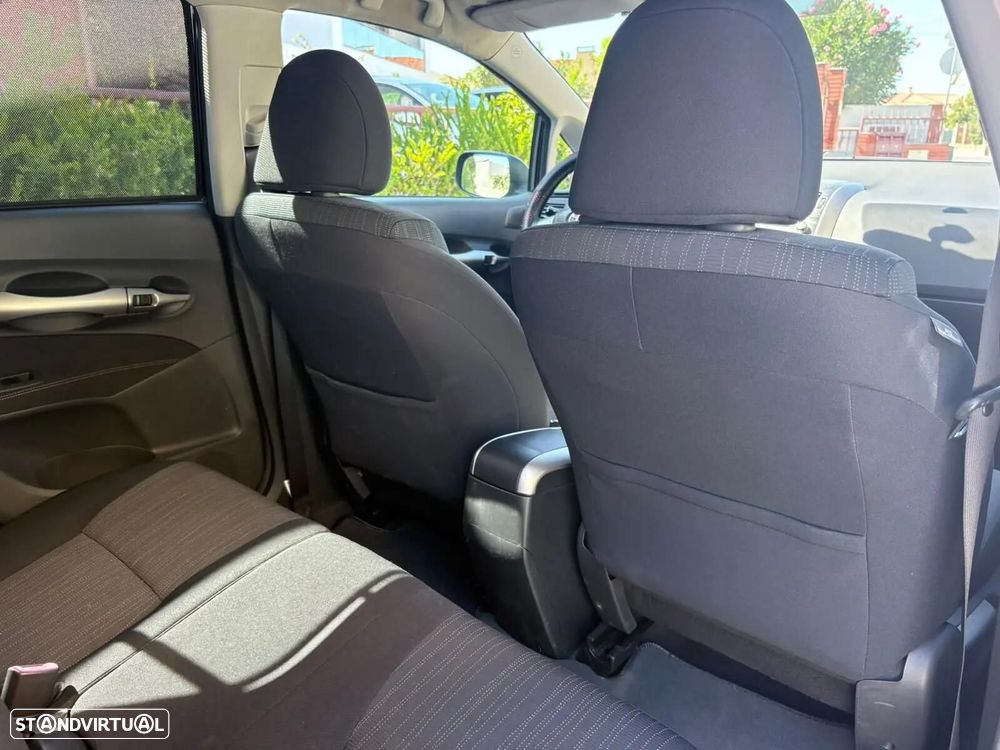 Toyota Auris 1.4 D-4D Sol - 57