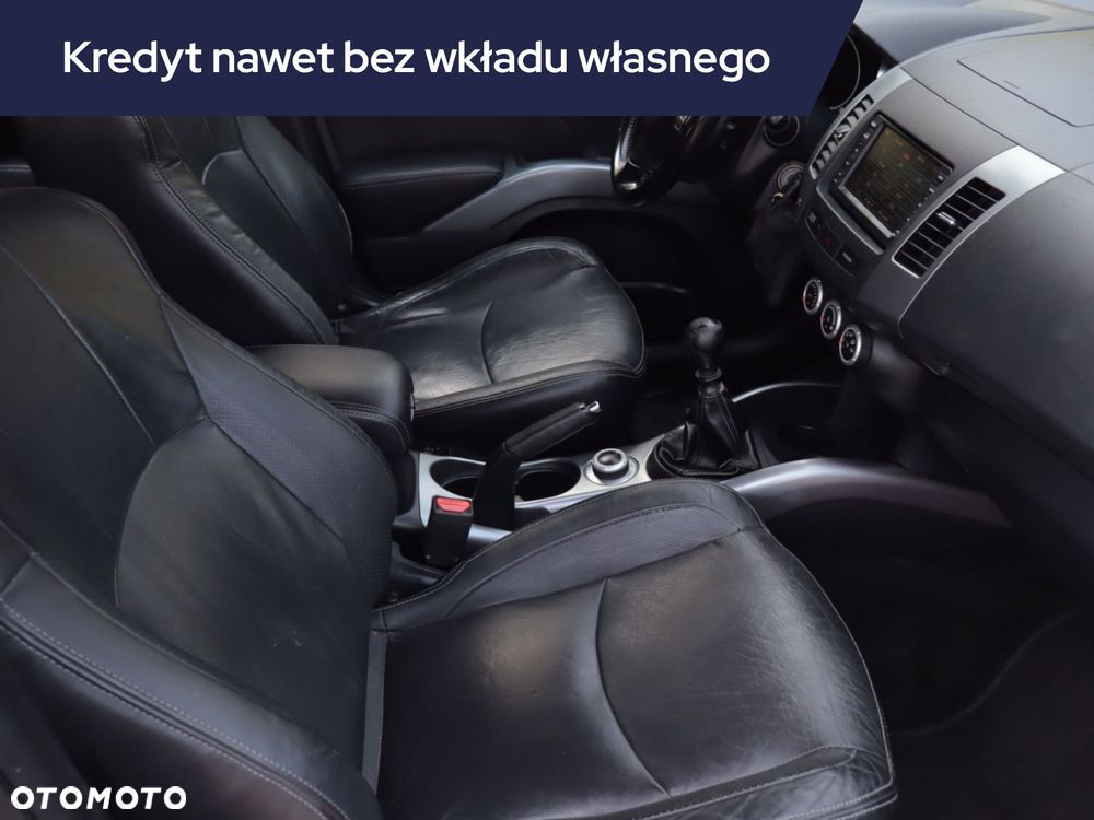 Peugeot 4007 - 11