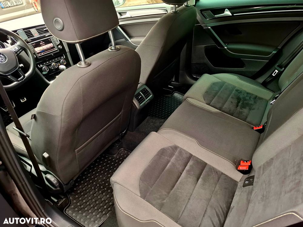 Volkswagen Golf 1.4 TSI BlueMotion Technology DSG Highline - 11