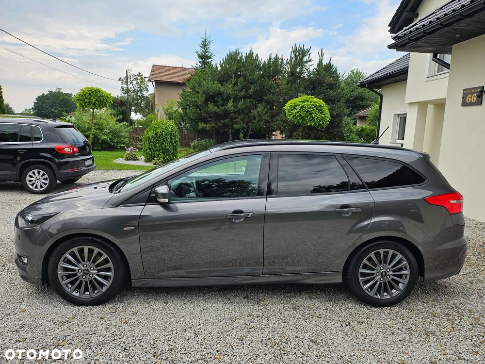 Ford Focus 1.5 EcoBoost ST-Line Business - 4