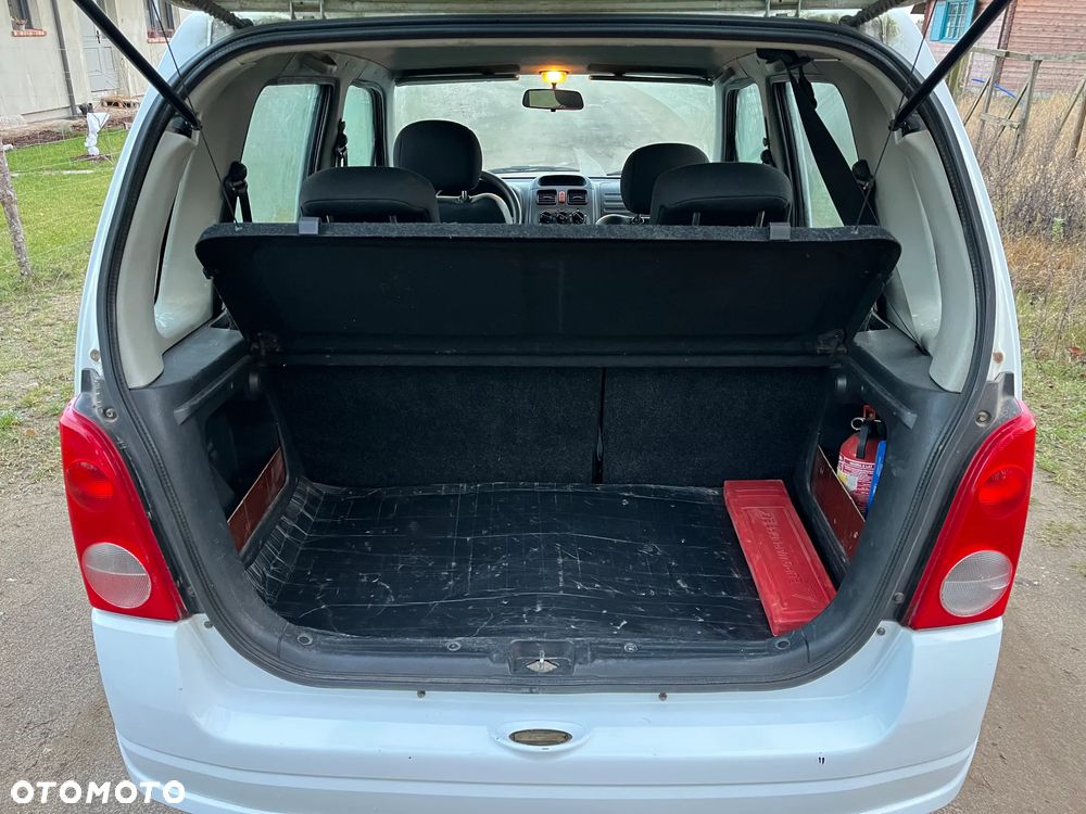 Opel Agila 1.0 Essentia - 8