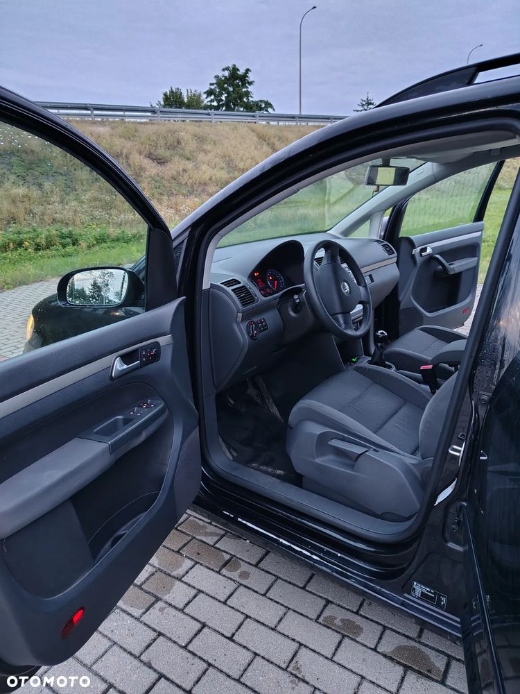 Volkswagen Touran 1.6 Trendline - 12