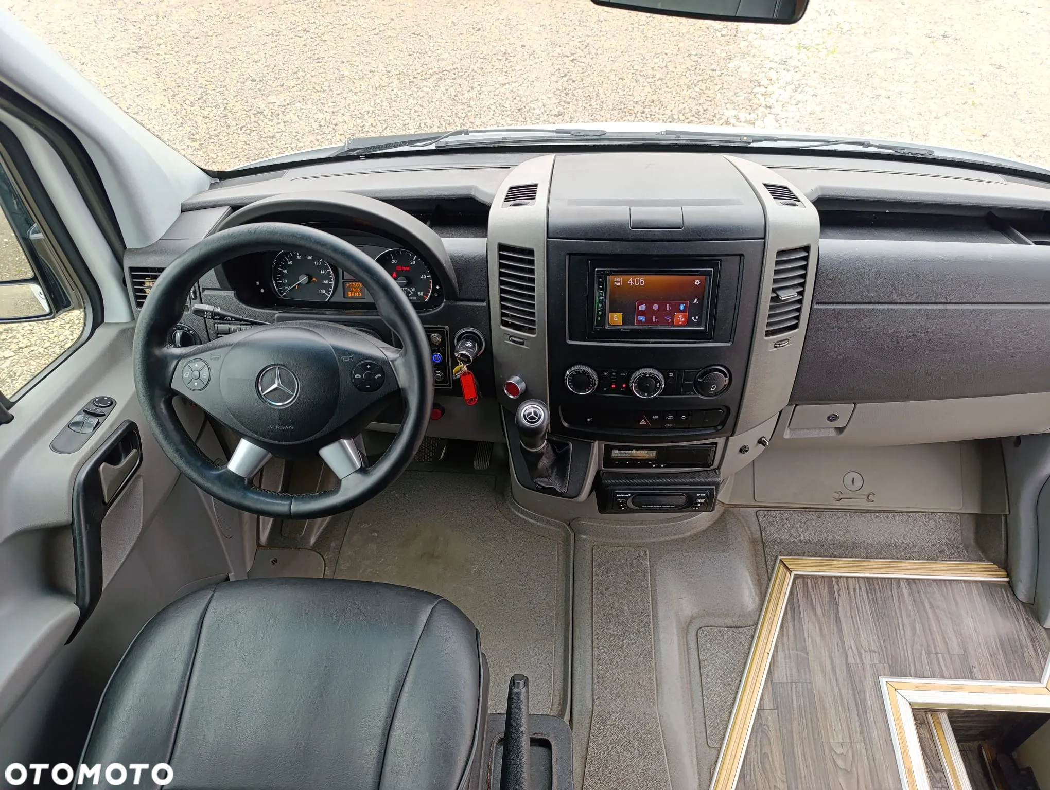 Mercedes-Benz Sprinter 519 - 15