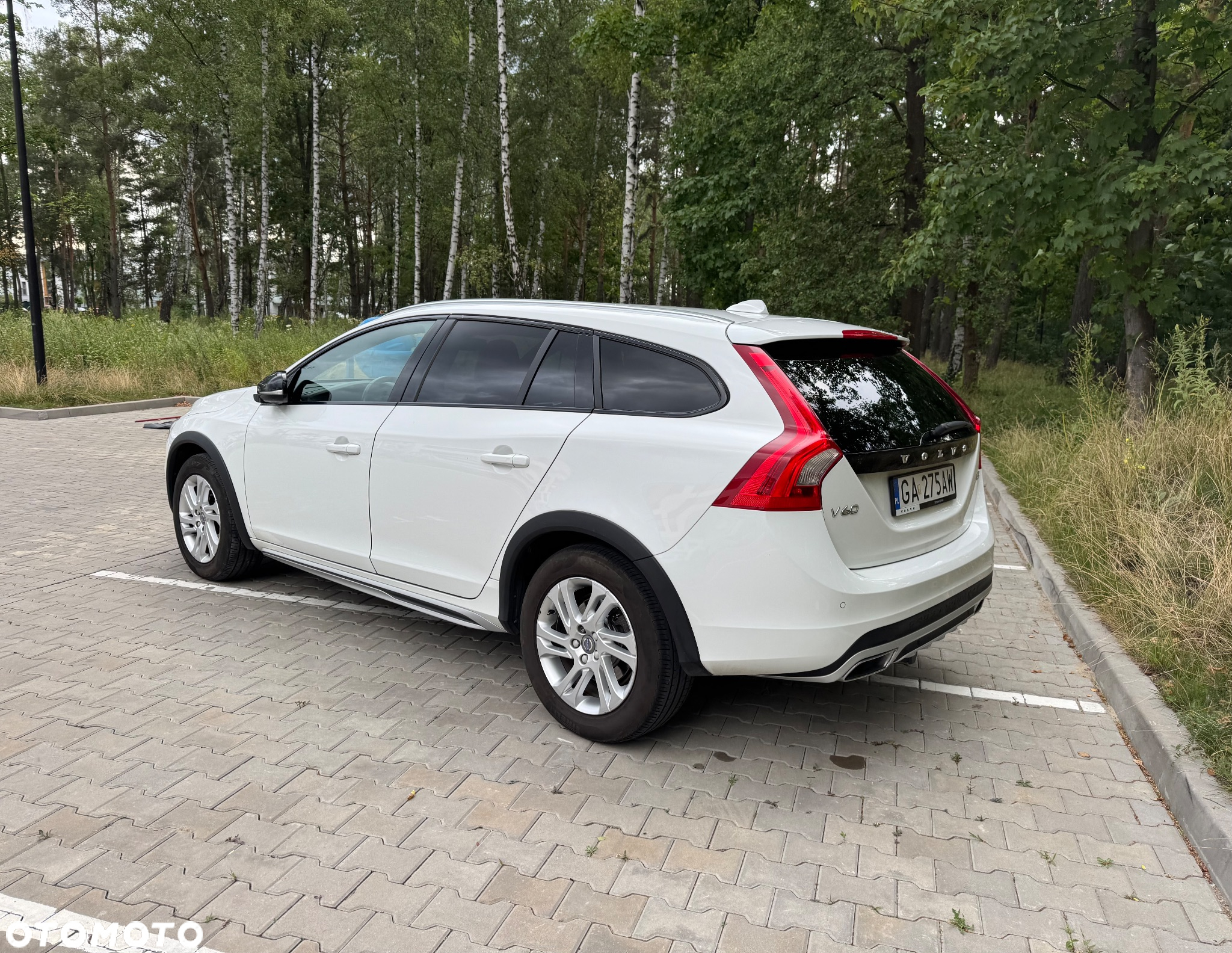 Volvo V60 Cross Country D3 Drive-E Summum - 4
