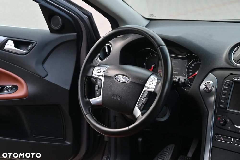 Ford Mondeo 2.0 TDCi Titanium - 24