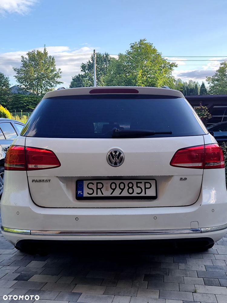 Volkswagen Passat - 2