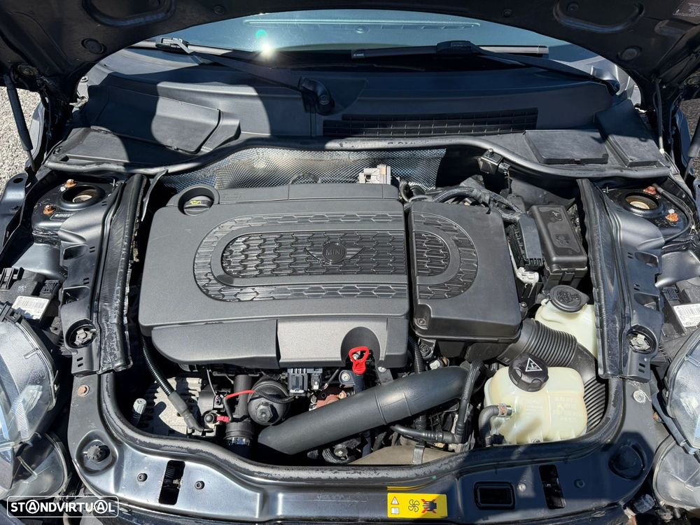 MINI 3 Portas Cooper D - 16