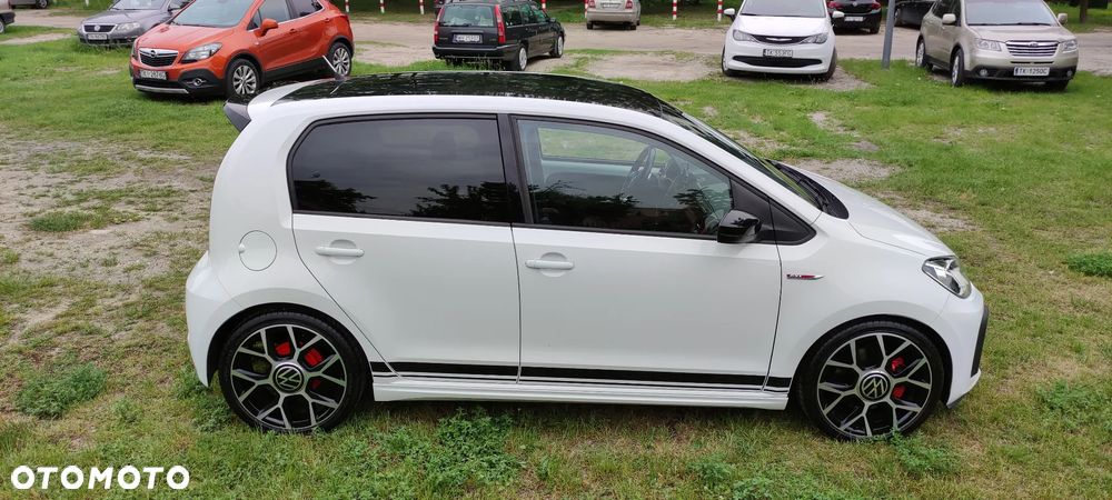 Volkswagen up! 1.0 TSI GTI - 10
