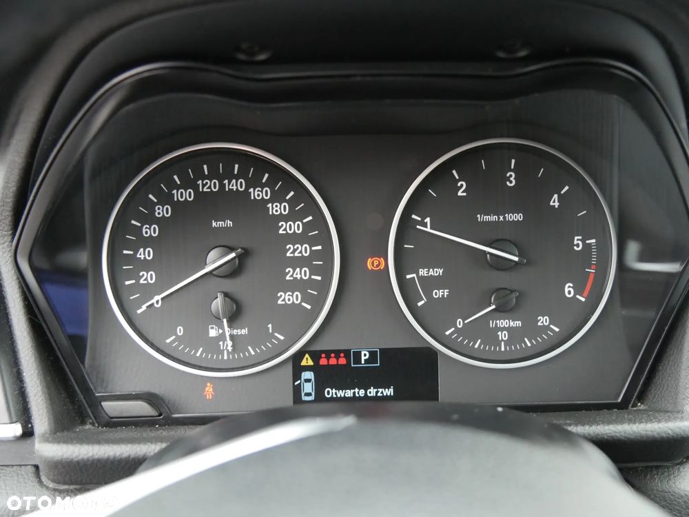 BMW Seria 2 218d Luxury Line - 12