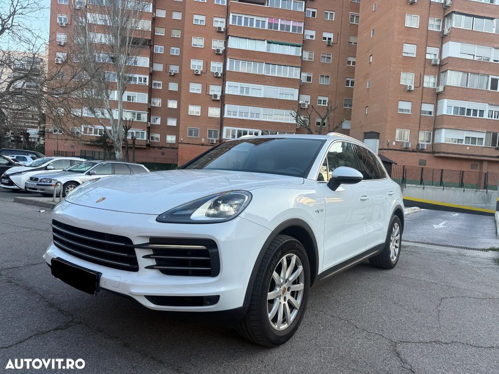 PORSCHE Cayenne 2021