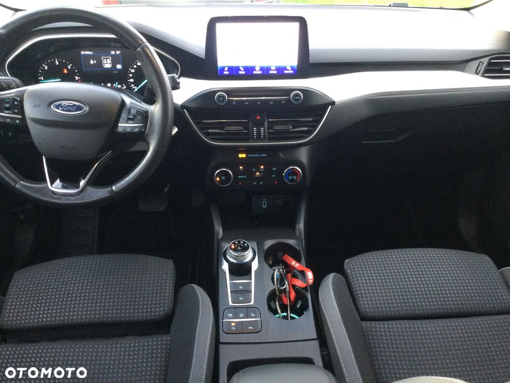 Ford Focus 1.5 EcoBlue Start-Stopp-System TITANIUM - 11