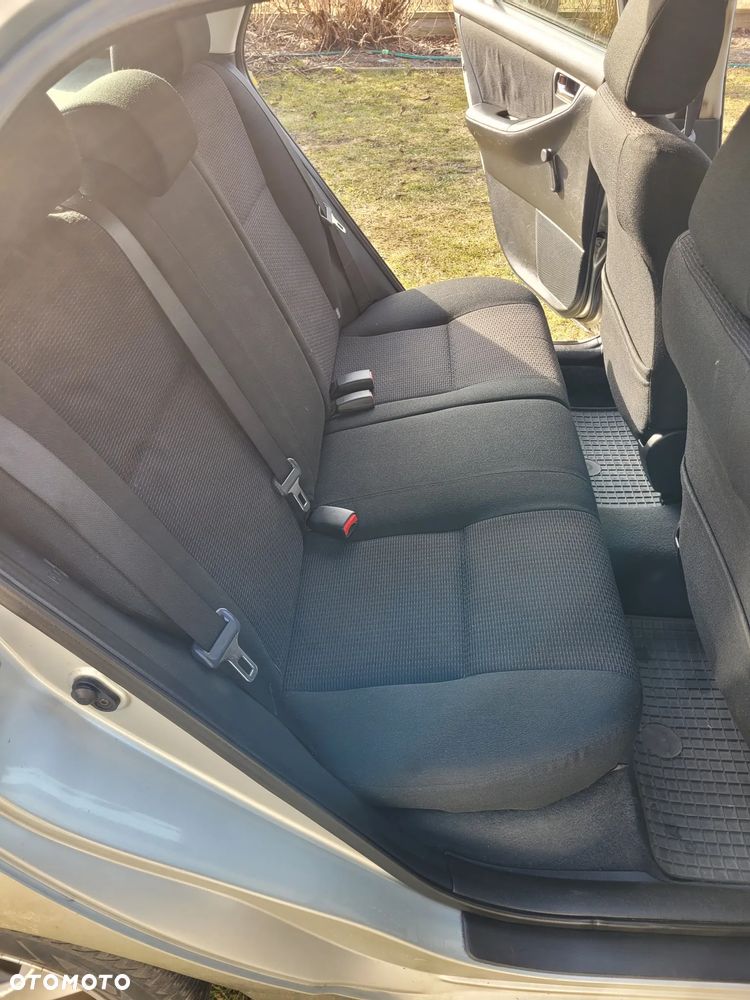 Toyota Corolla 1.4 VVT-i Terra - 6