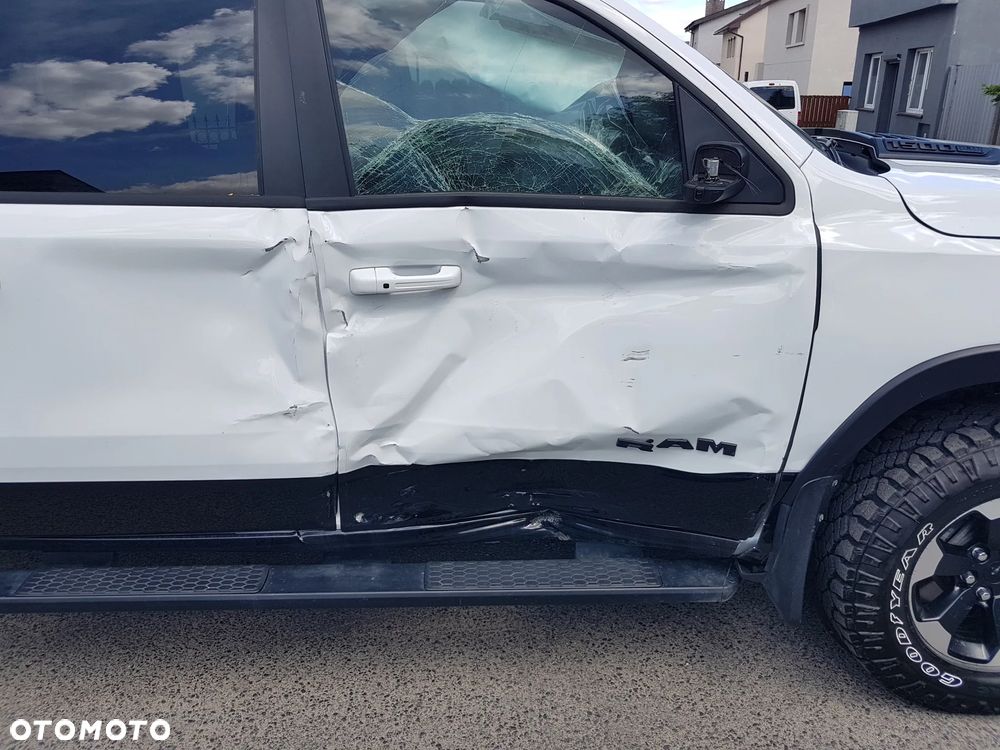 RAM 1500 5.7 Crew Cab Rebel - 7