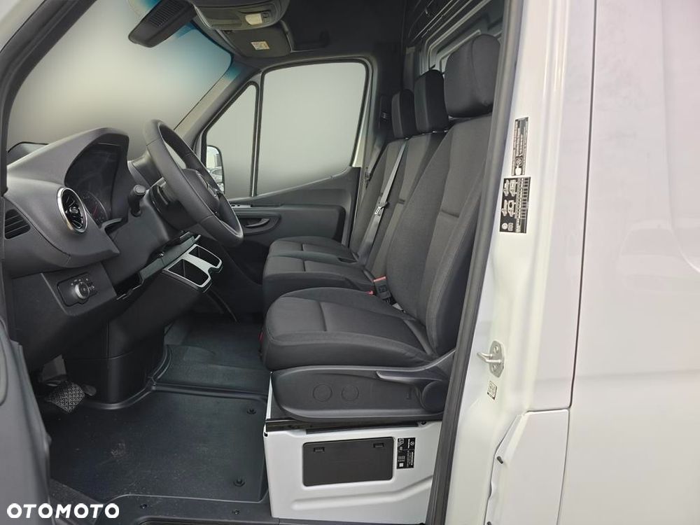 Mercedes-Benz Sprinter 317 CDI Long PRO 9G-Tronic - 10