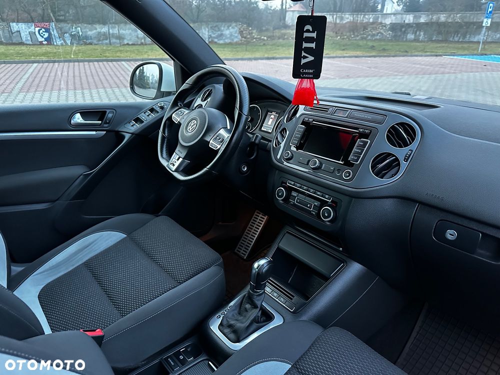 Volkswagen Tiguan 2.0 TDI 4Mot Perfectline R-Style DSG - 12