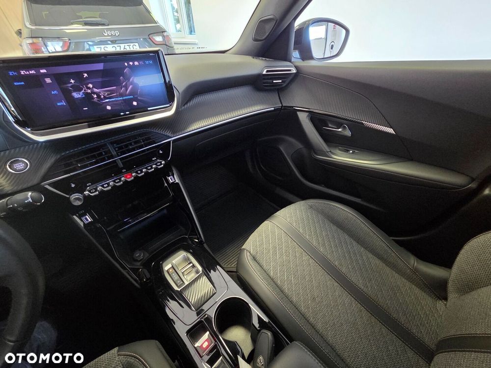 Peugeot 2008 1.5 BlueHDi Allure S&S EAT8 - 13