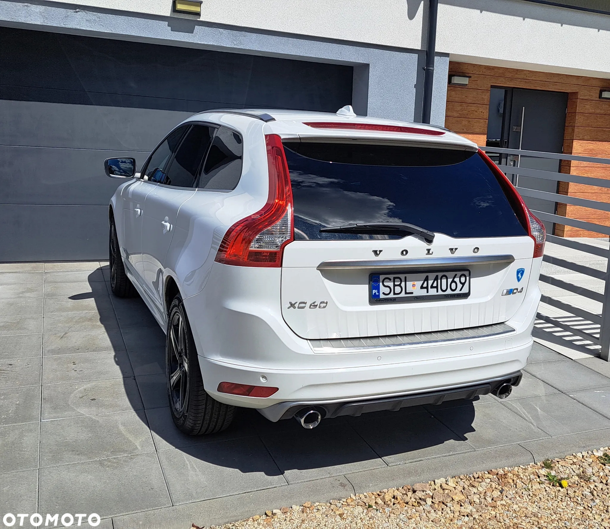 Volvo XC 60 D4 Drive-E Momentum - 2