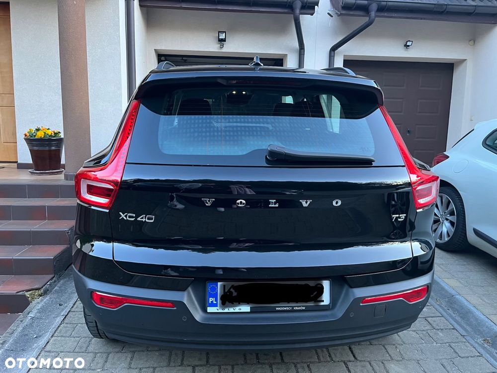 Volvo XC 40 T3 Momentum Core - 4