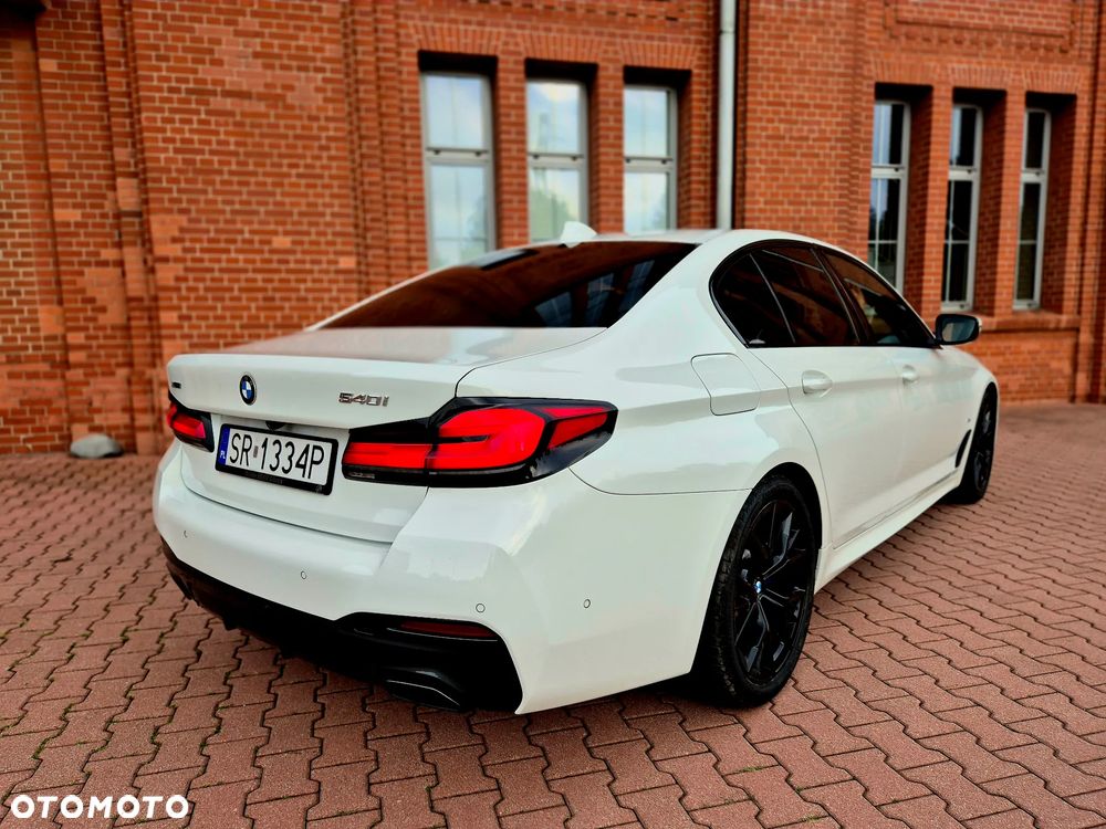BMW Seria 5 540i xDrive mHEV M Sport sport - 15