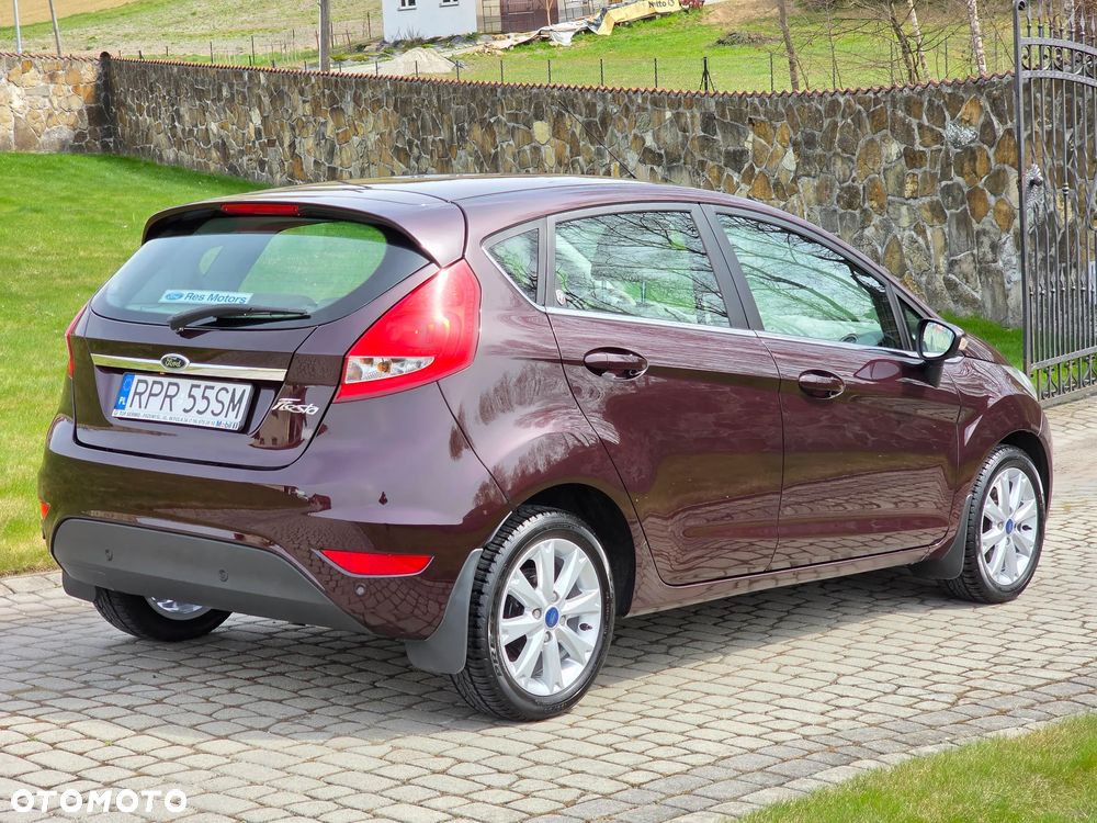Ford Fiesta 1.4 Ghia - 7