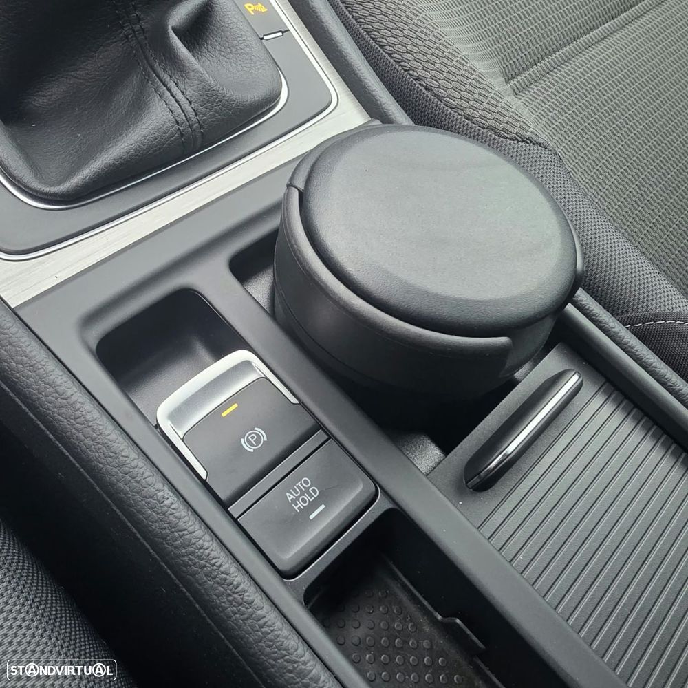 VW Golf Variant 1.6 TDi GPS Edition - 9