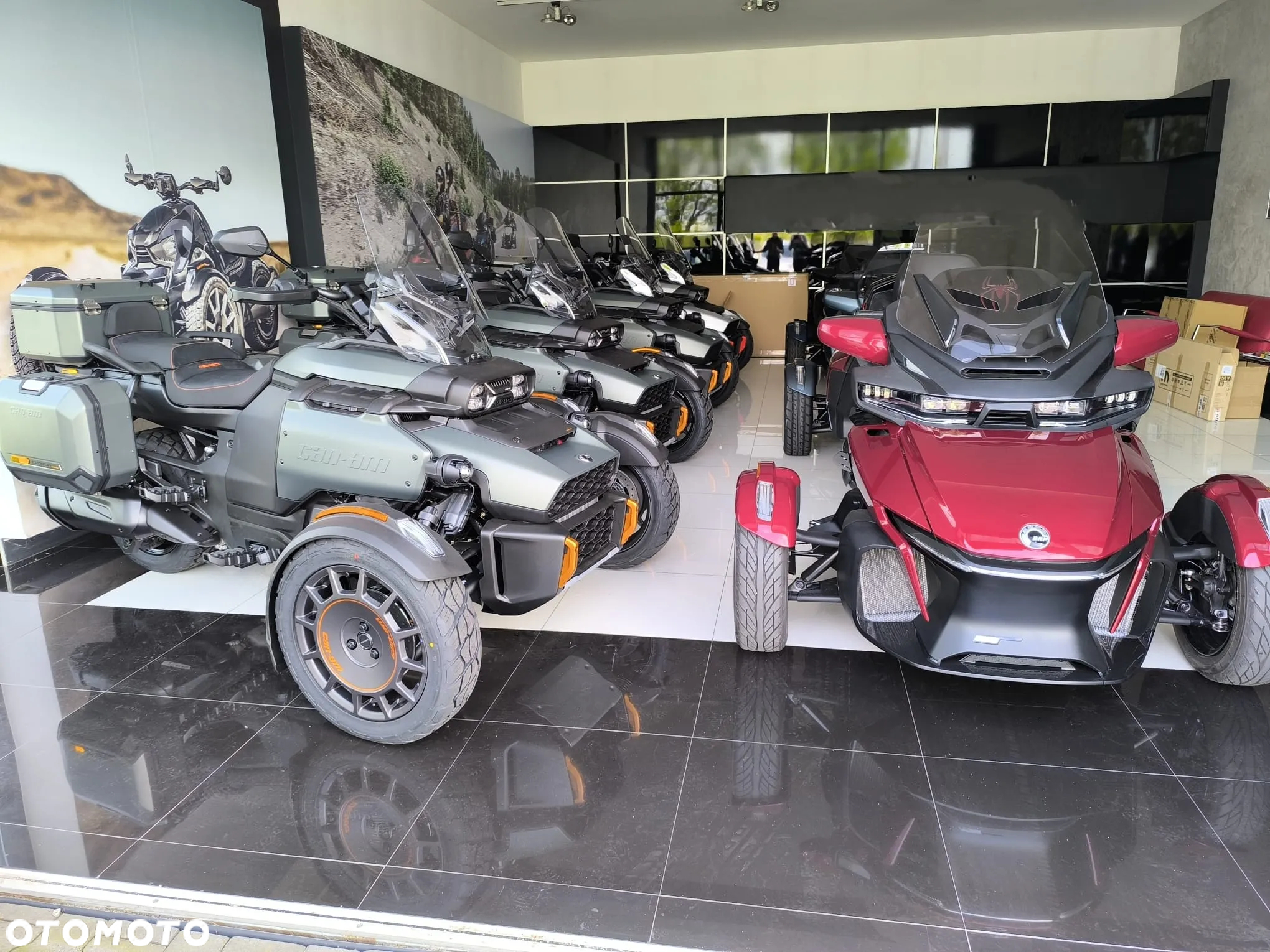 Can-Am Spyder - 8