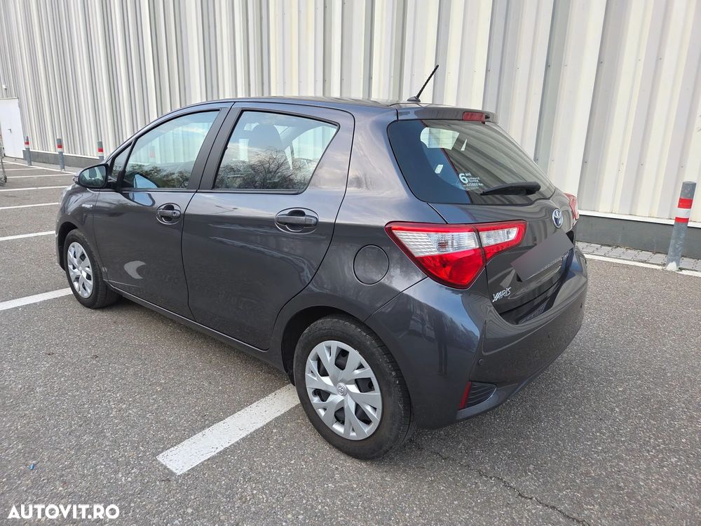 Toyota Yaris 1.5 VVT-i HSD Active - 3