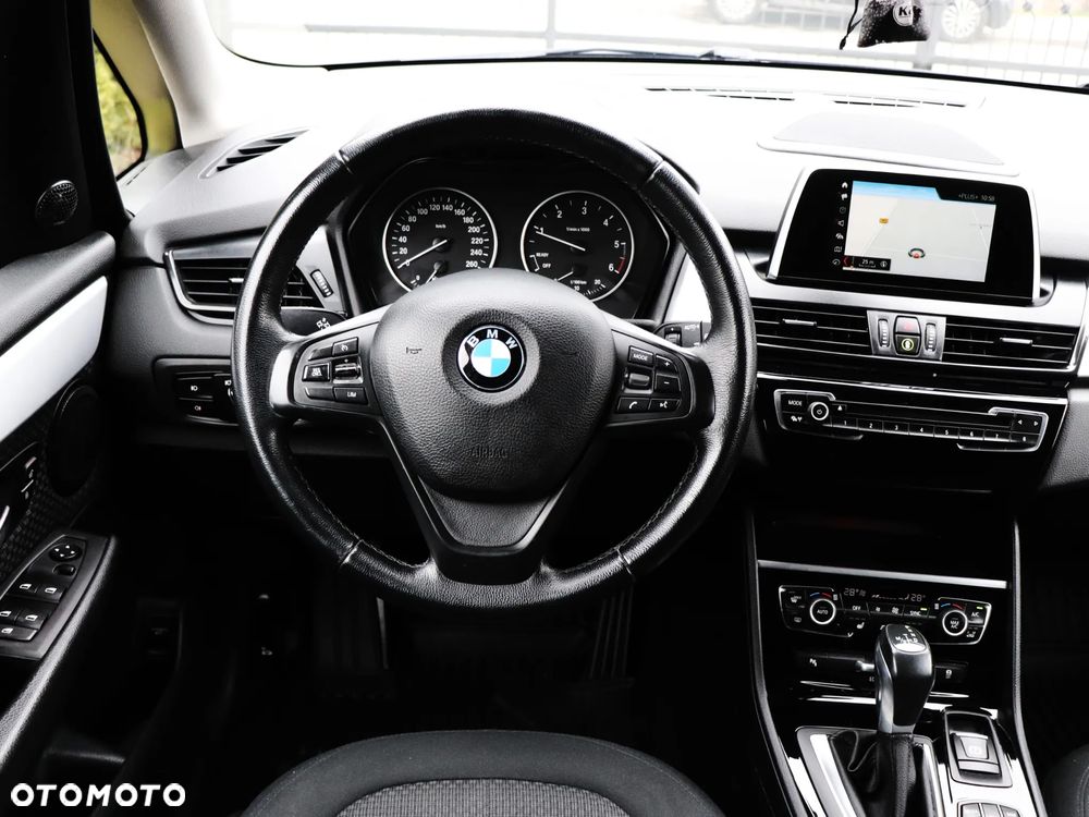 BMW Seria 2 218d Sport-Aut - 27