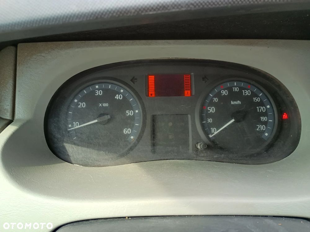 Renault Trafic - 13