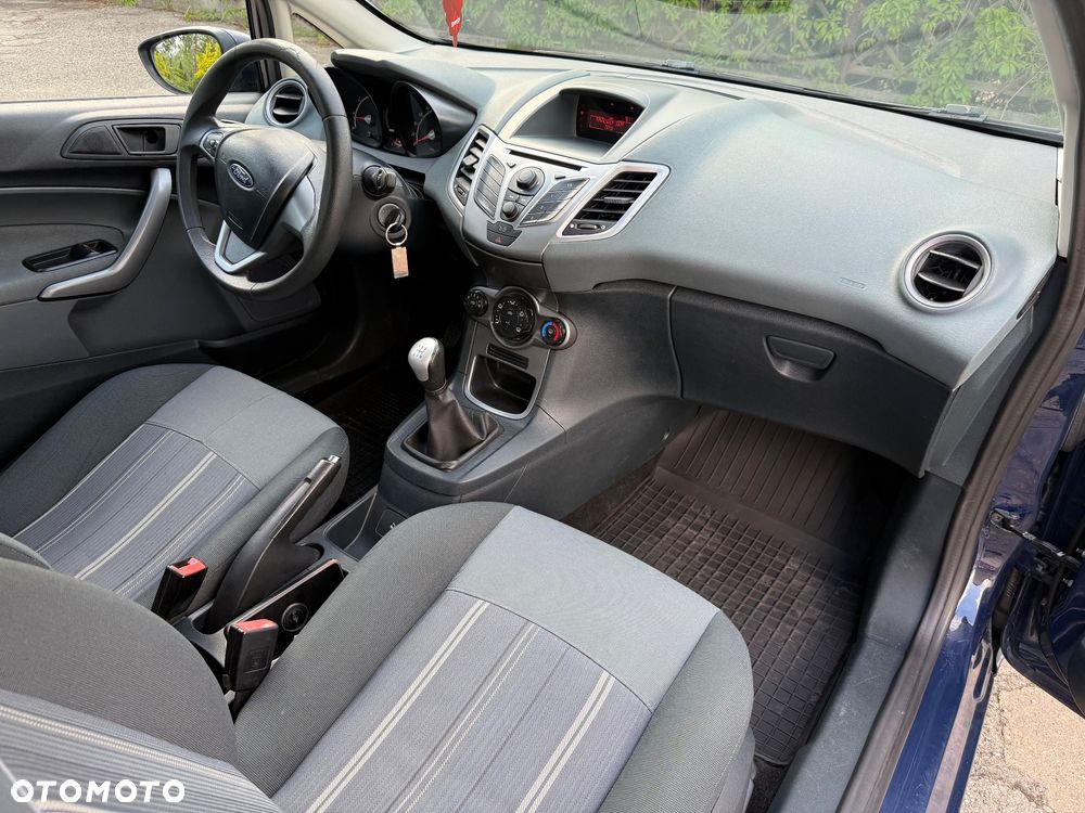 Ford Fiesta 1.25 Ambiente - 21