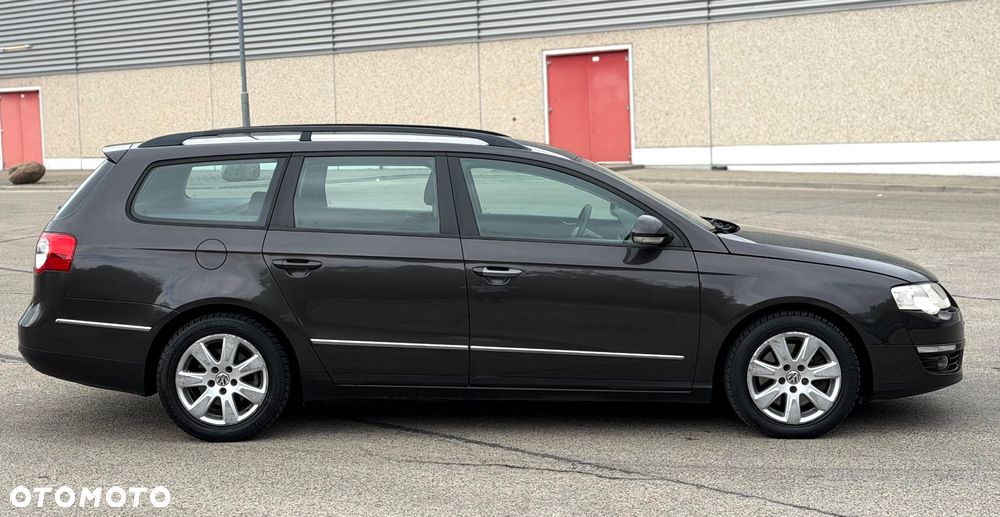 Volkswagen Passat 2.0 TDI DSG Comfortline - 10