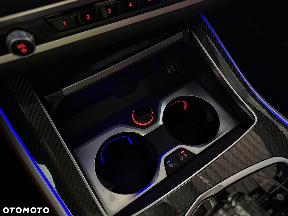 BMW X5 M M50i - 22