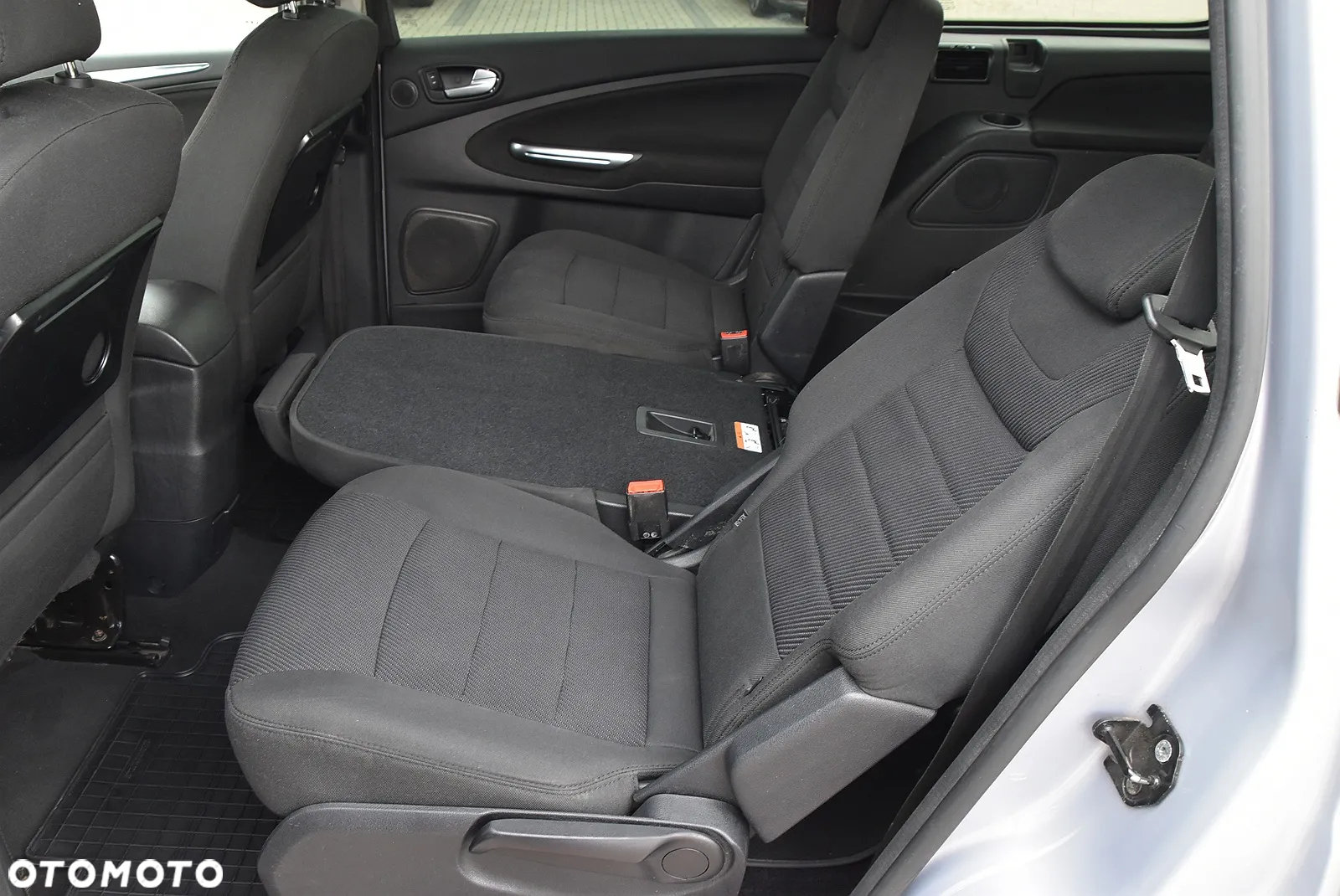 Ford Galaxy - 13