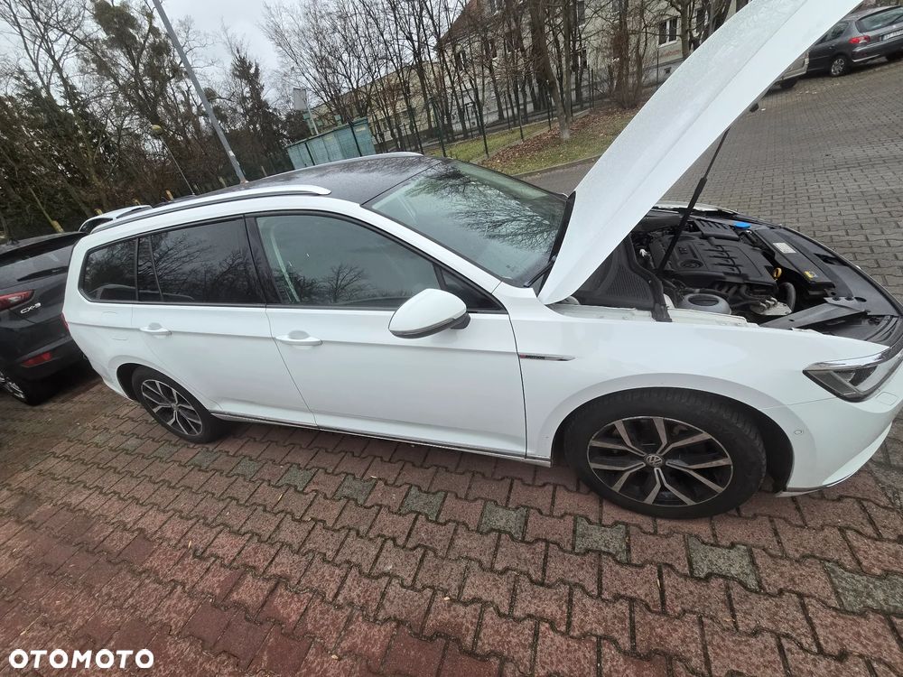 Volkswagen Passat Variant 2.0 TDI BMT Highline - 4