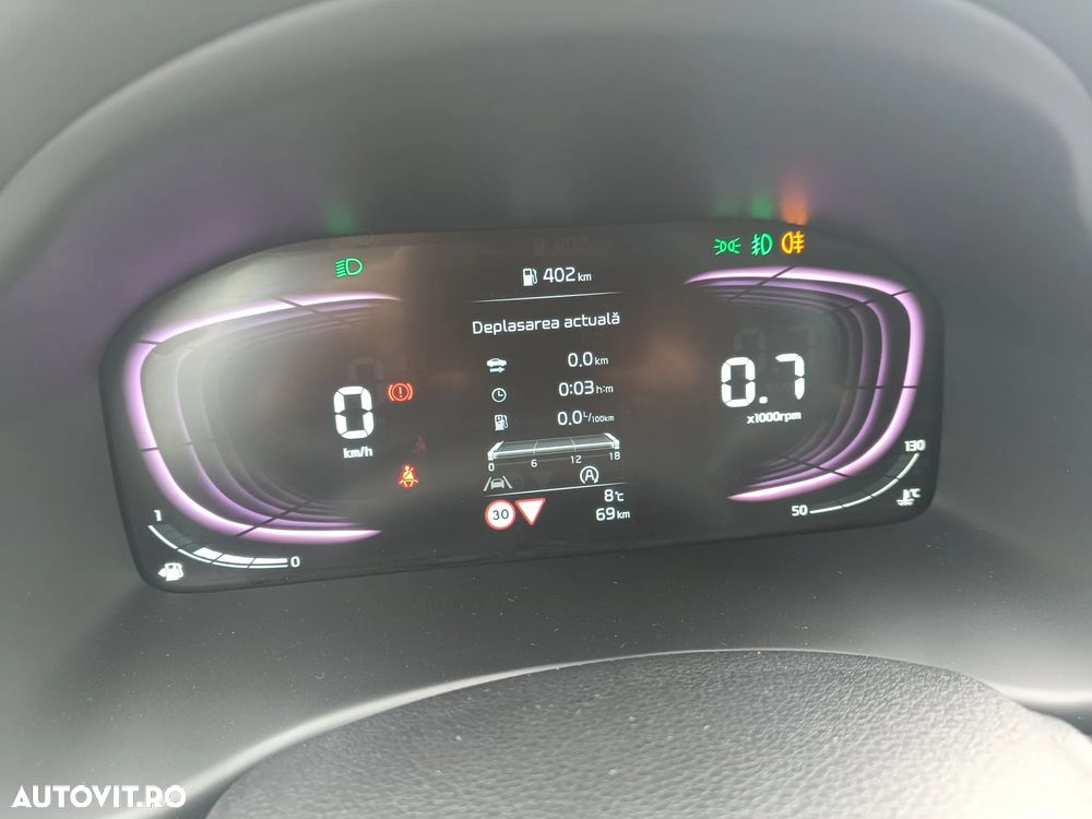 Kia Stonic 1.2 MPI 5MT Urban - 12