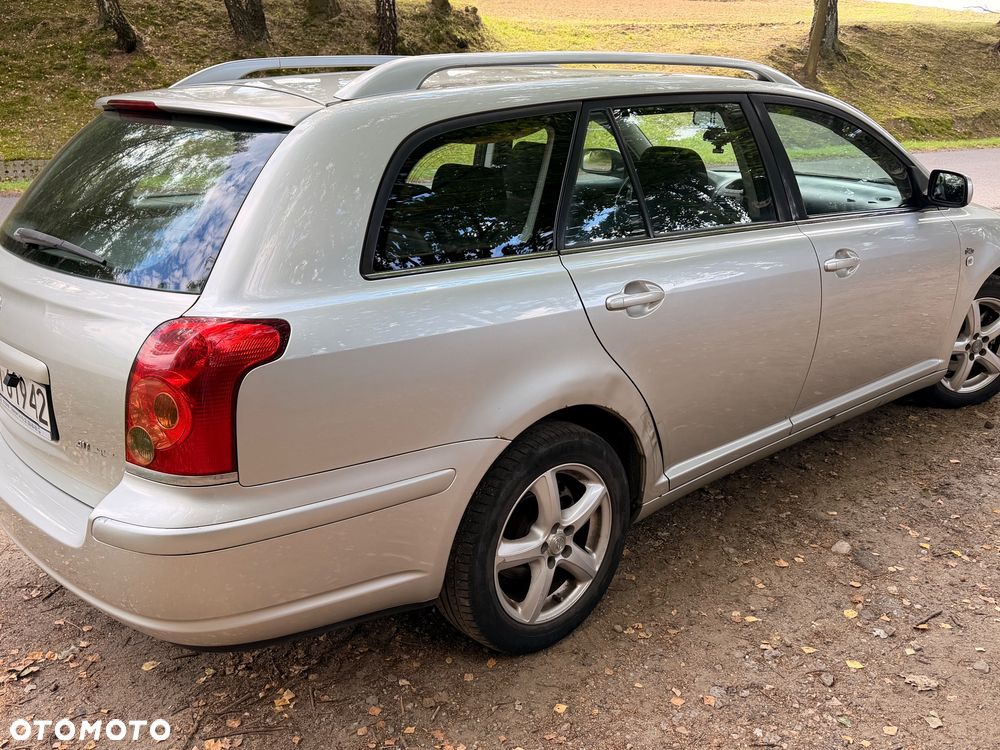 Toyota Avensis 2.0 D-4D Combi - 9