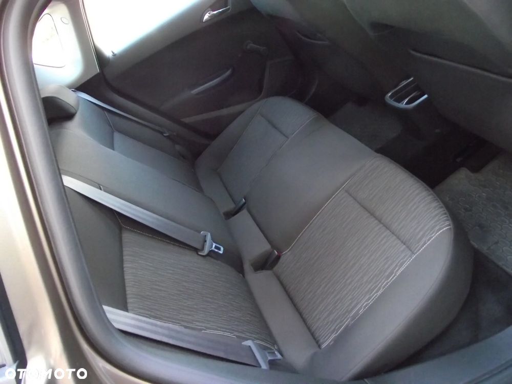 Opel Astra 1.6 Cosmo EU6 - 19