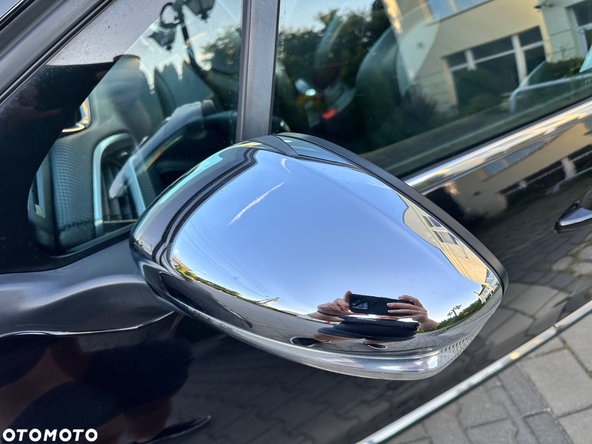 Peugeot 2008 1.6 e-HDi Allure S&S - 13
