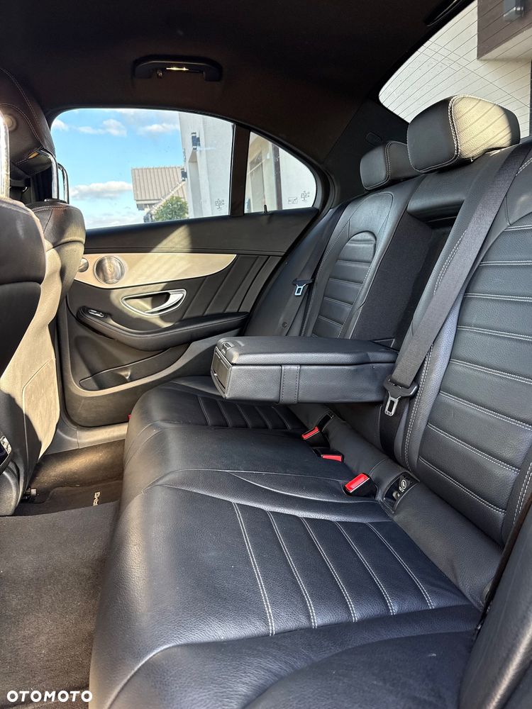 Mercedes-Benz Klasa C 250 7G-TRONIC - 27