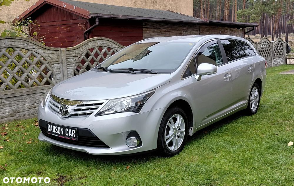 Toyota Avensis 2012 photo 5