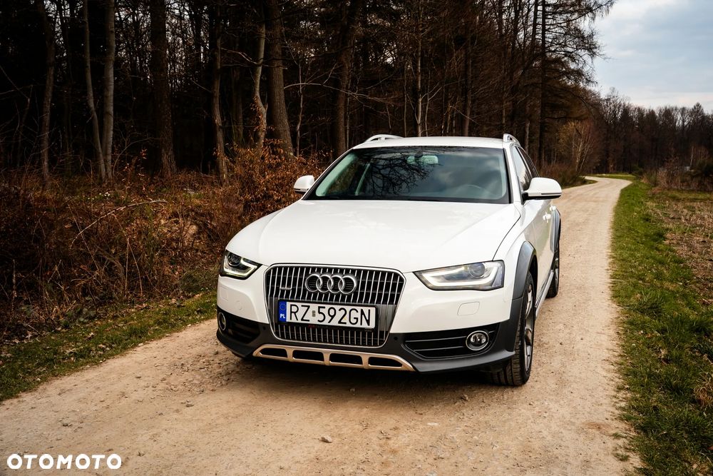 Audi A4 Allroad 2.0 TDI Quattro - 32