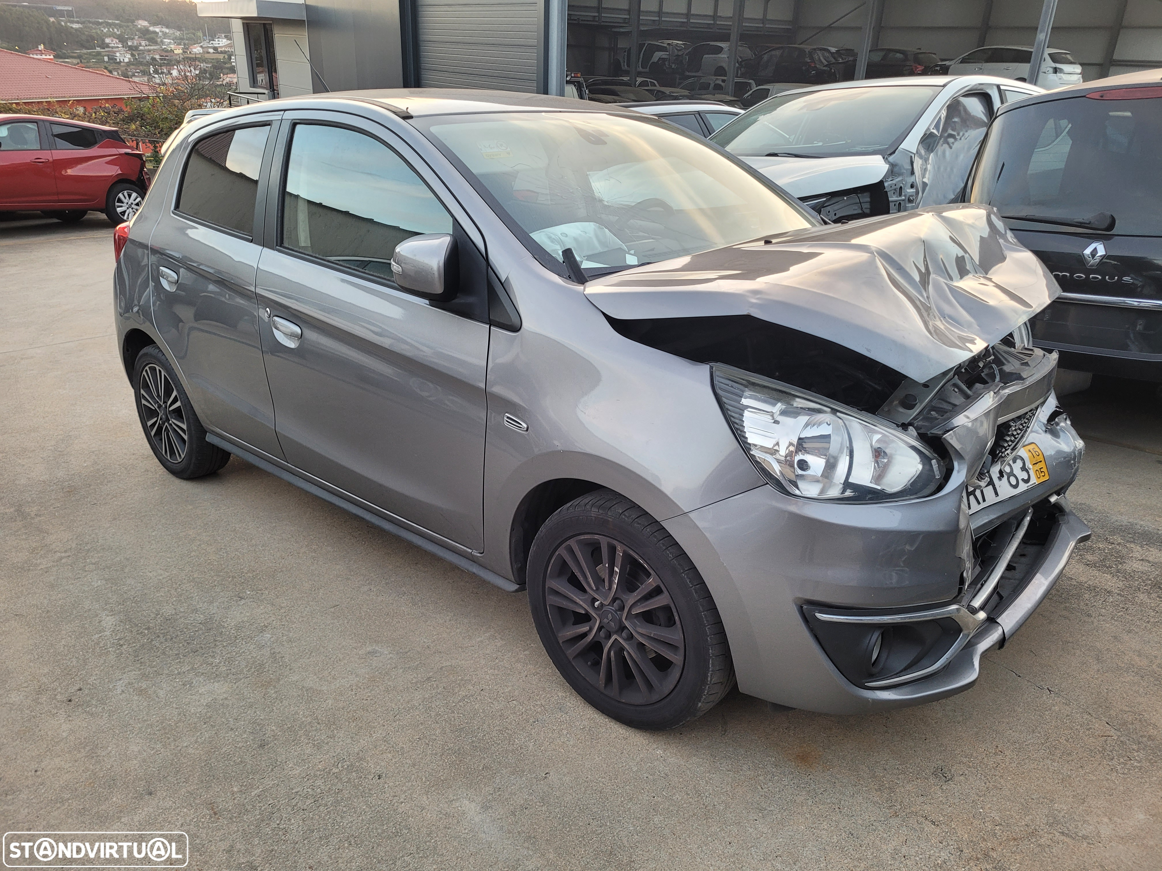 Mitsubishi Spacestar 2017 para peças - 2