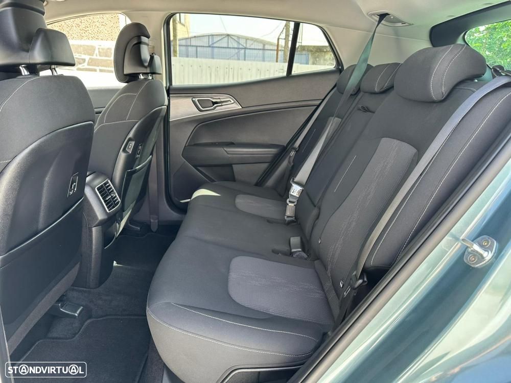 Kia Sportage 1.6 T-GDI Drive - 11
