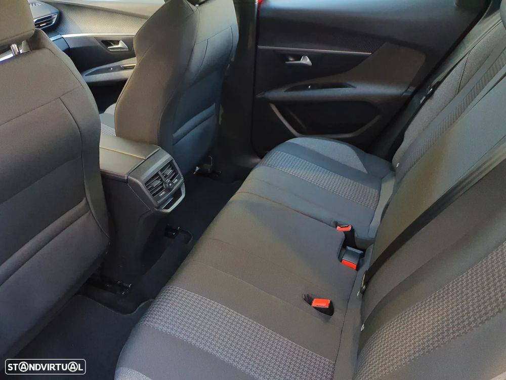 Peugeot 3008 PureTech 130 Stop & Start GPF EAT8 Active - 23
