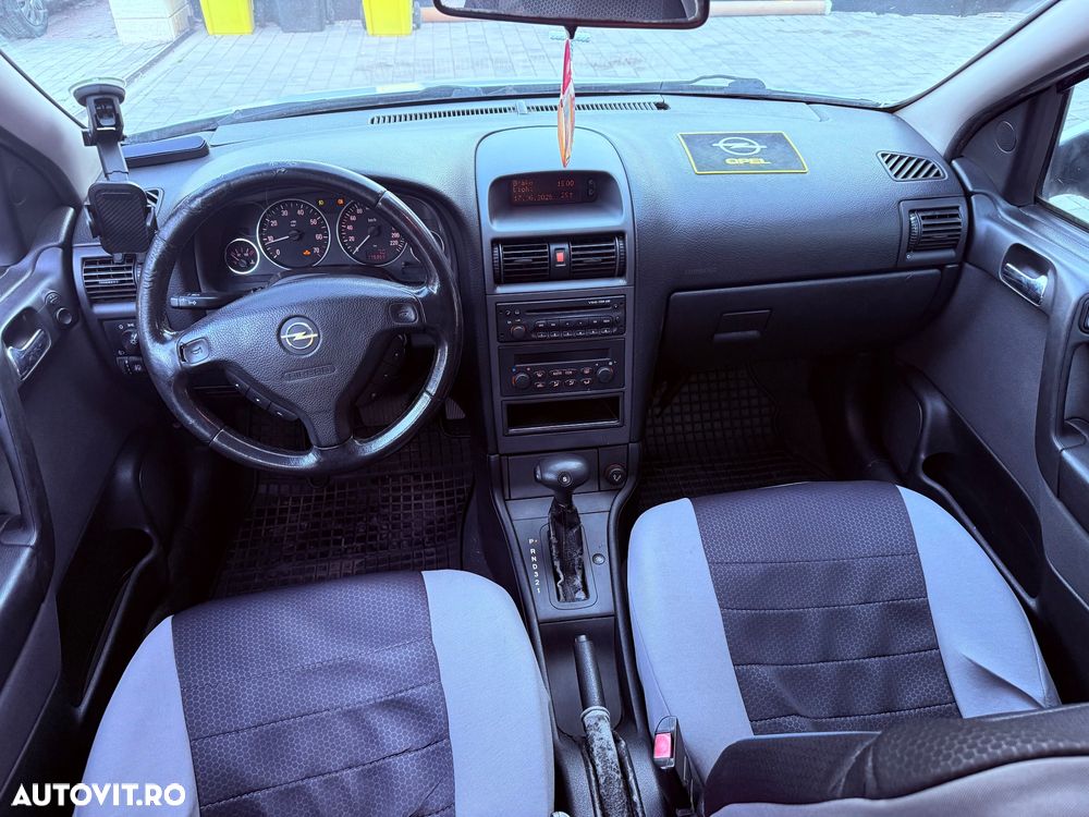 Opel Astra ver-1-8i-aut-essentia - 6