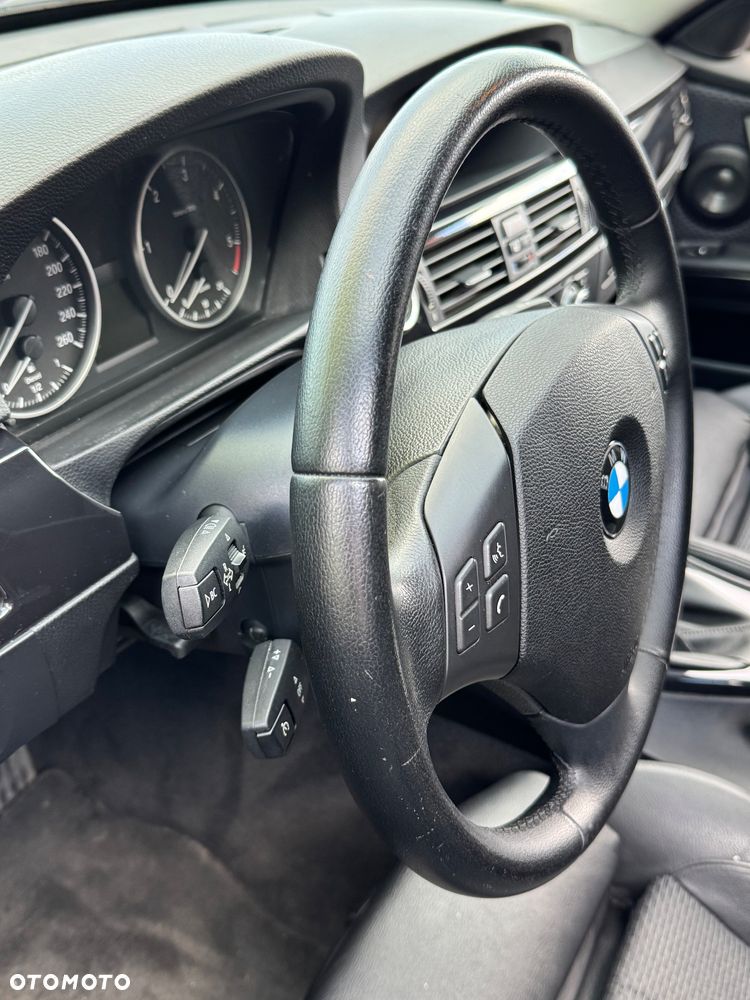 BMW Seria 3 320d Blue Performance Sport Line - 17