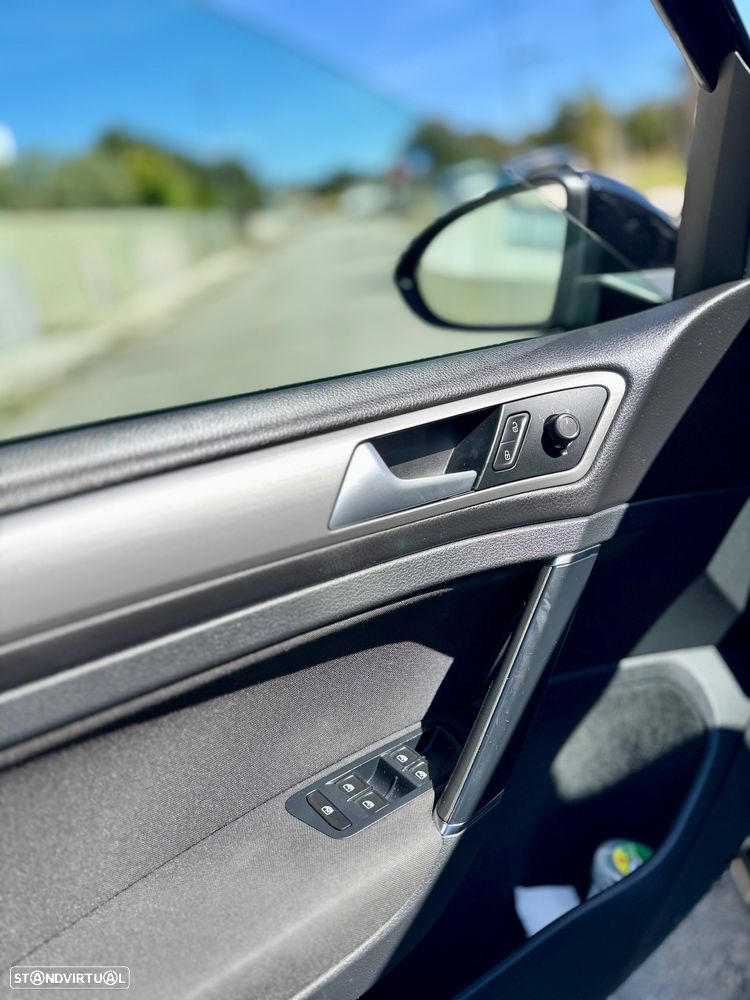 VW Golf Variant 1.6 TDi BlueMotion Confortline - 17