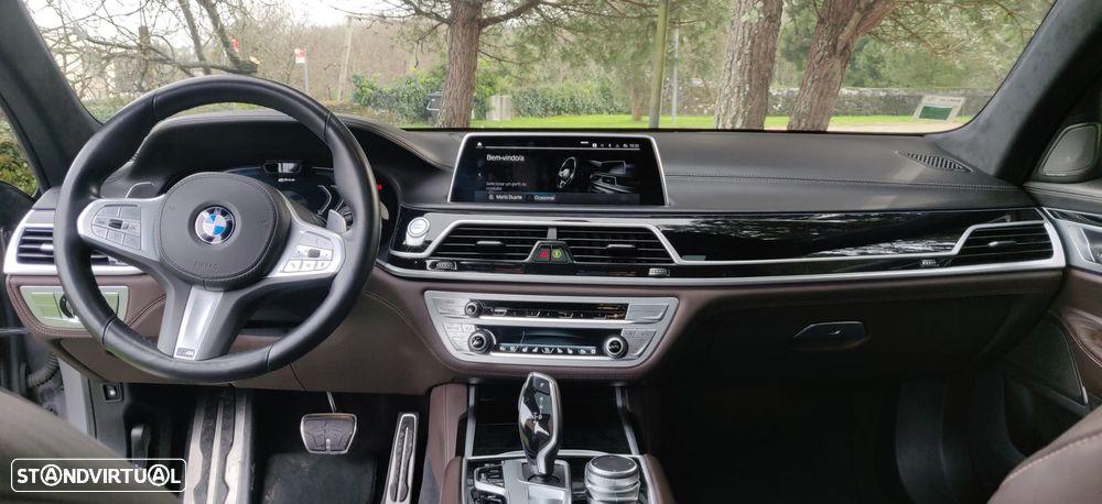 BMW 745 e iPerformance Pack M Auto - 28