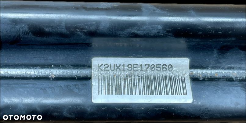 P8 GMC YUKON XL DENALI IV 2015 - 6.2 WAHACZ TYŁ TYLNY PRAWY =  LEWY 22902203 - 4