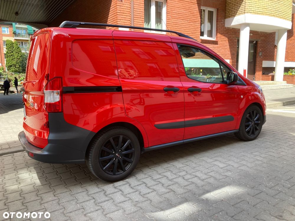 Ford Transit Courier Ambiente - 1
